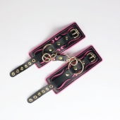 Черные кожаные наручники с розовой строчкой - Crazy Handmade - купить с доставкой в Копейске