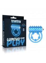Голубое, светящееся в темноте виброкольцо Lumino Play Vibrating Penis Ring - Lovetoy - в Копейске купить с доставкой