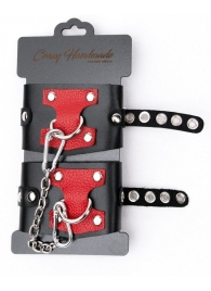Черные наручники с красным декором и заклепками - Crazy Handmade - купить с доставкой в Копейске
