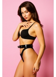 Эффектный черный пояс из лаковой эко-кожи - БДСМ Арсенал - купить с доставкой в Копейске