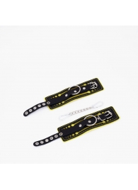 Черно-желтые кожаные наручники с жёлтой строчкой - Crazy Handmade - купить с доставкой в Копейске