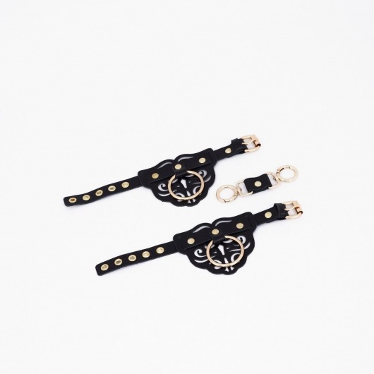 Черные кожаные наручники с клепками, кольцами и золотистой фурнитурой - Crazy Handmade - купить с доставкой в Копейске