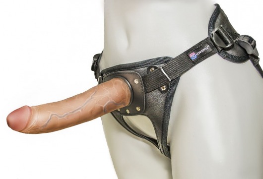 Насадка-фаллоимитатор на кожаных трусиках Harness Ultra Realistic 7  - 18 см. - LOVETOY (А-Полимер) - купить с доставкой в Копейске