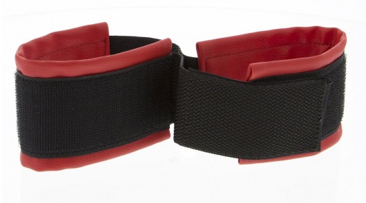 Полиуретановые манжеты для фиксации рук вместе Bound Together Wrist Restraints - Blush Novelties - купить с доставкой в Копейске